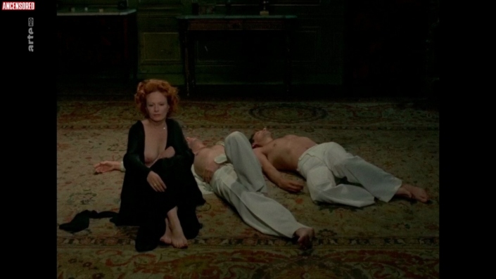 Delphine Seyrig naked 11