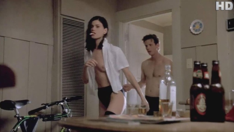 Linda Fiorentino no panties 42