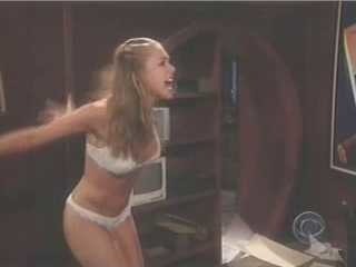 Lindsey McKeon no panties 20