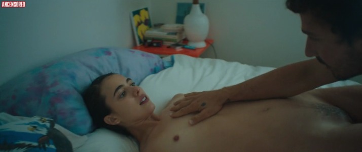 Margaret Qualley no panties 55